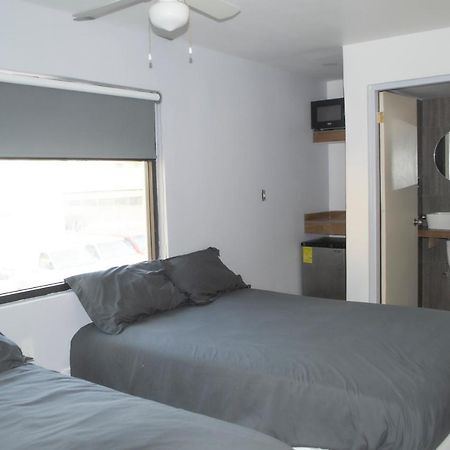 Apartamentos Ambassador 提华纳 外观 照片